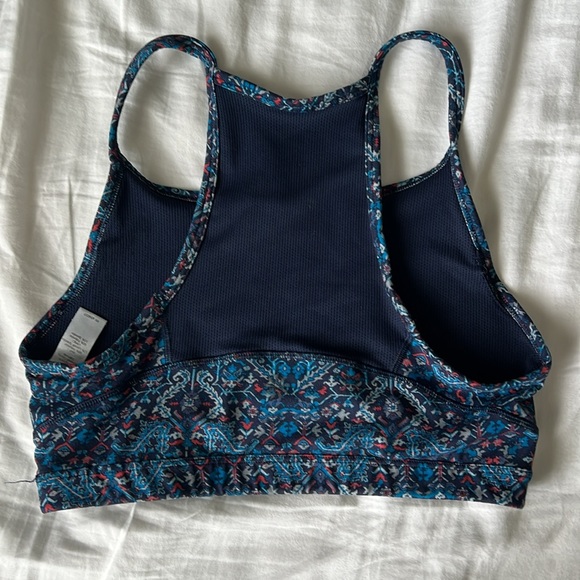 Athleta Sports Bra - Picture 3 of 4